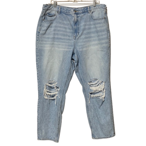 American Eagle Outfitters Denim - American Eagle Distressed Mom Jeans